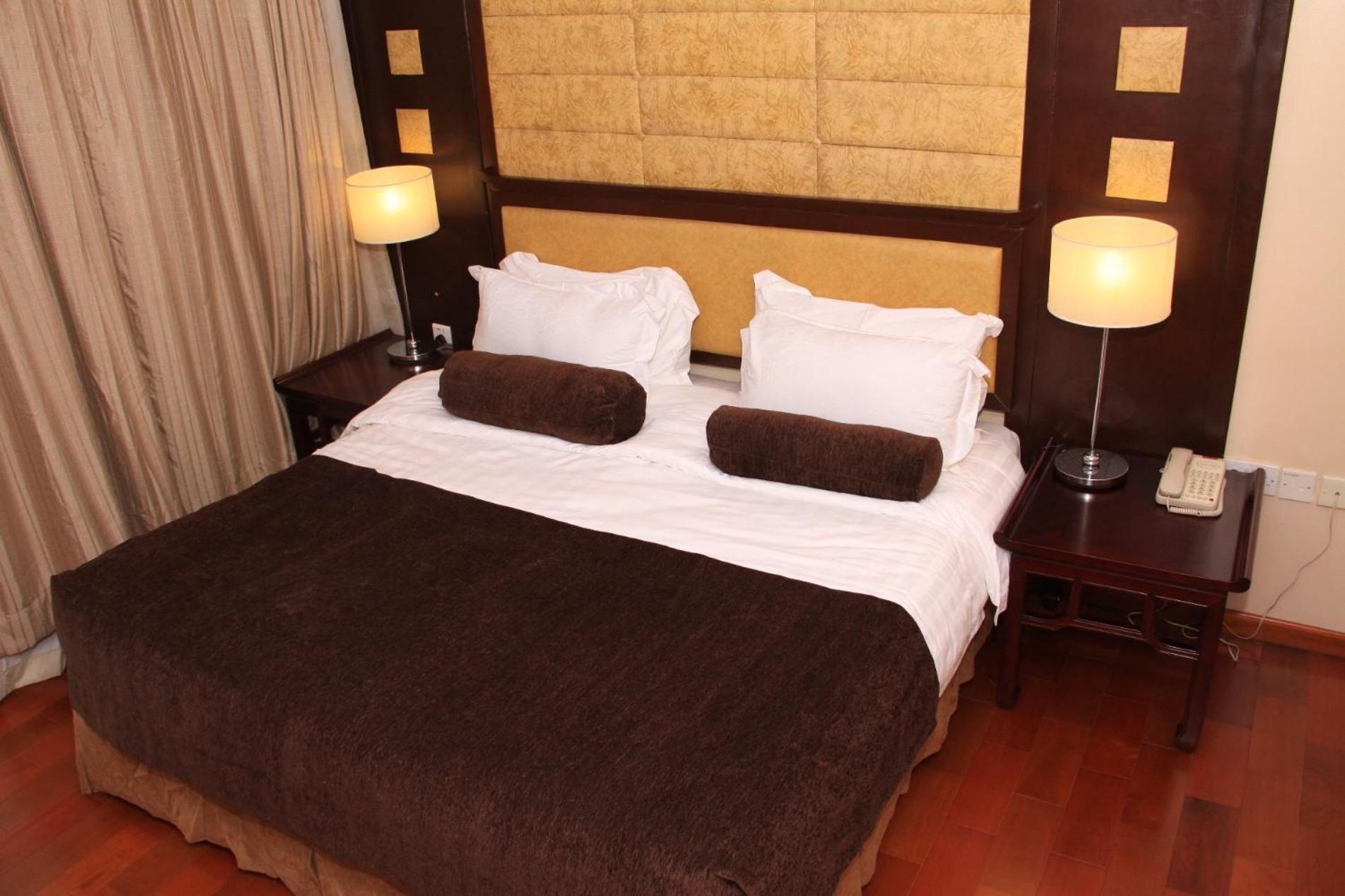 Owu Crown Hotel 伊巴丹 客房 照片